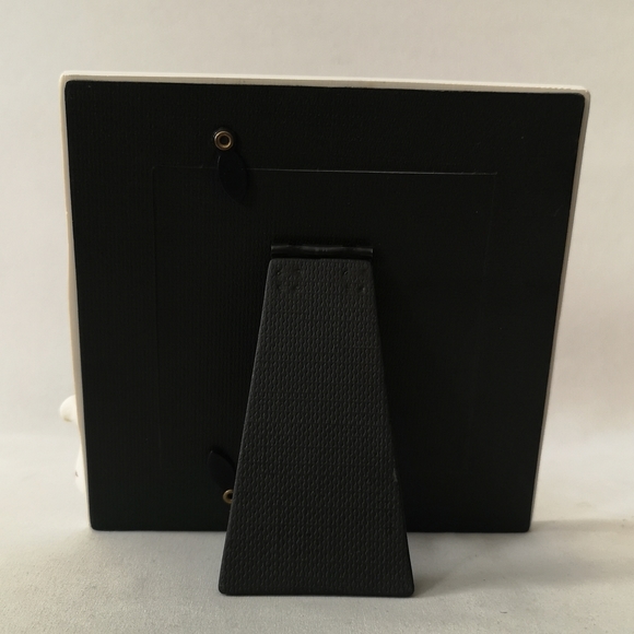 Black and White 3D Cat with Gray Fishbone 3.5" x 3.5" Picture Frame by Sonoma - Picture 3 of 3